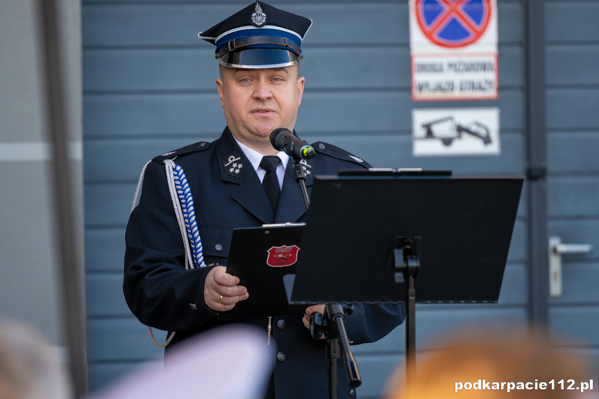 Przekazanie samochodu OSP Rzeszów-Przybyszówka