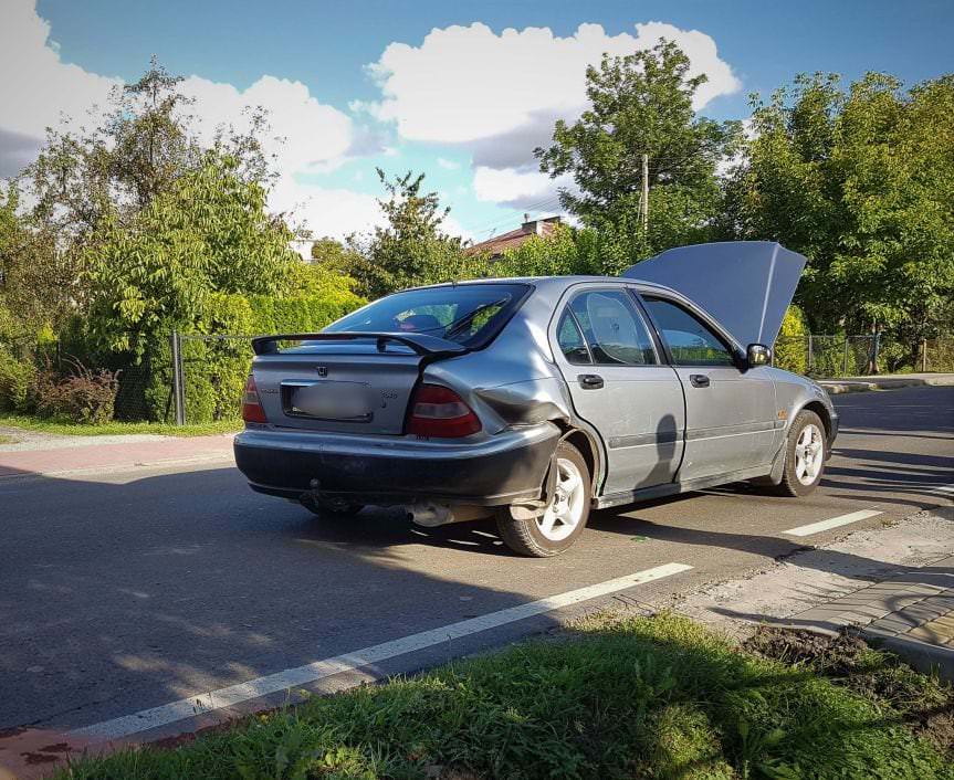 Kolizja drogowa w Zręcinie