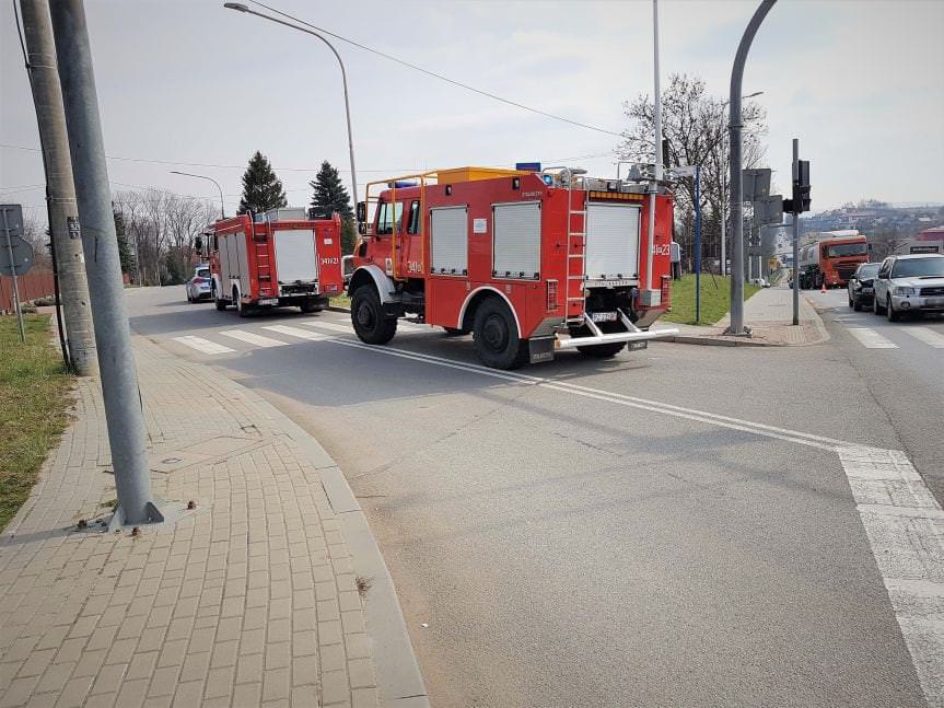 Krosno. Najechanie na tył pojazdu na ulicy Bieszczadzkiej