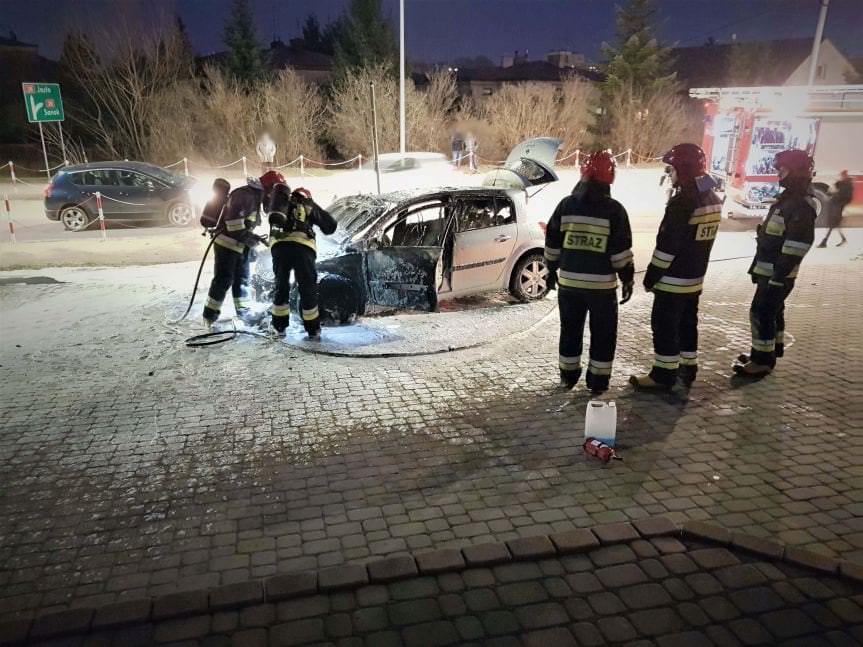 Krosno. Spłonął samochód osobowy