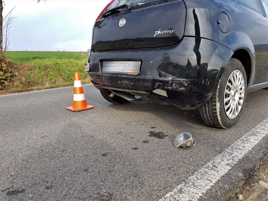 Najechanie na tył pojazdu w miejscowości Lutcza