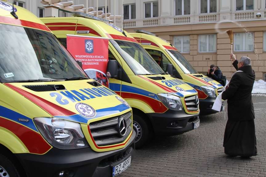 nowe karetki w rzeszowie