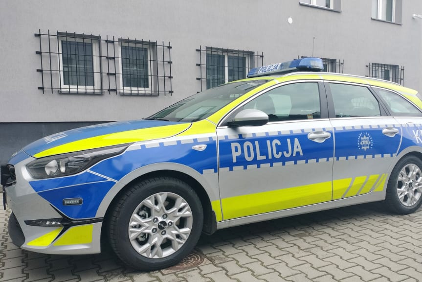 samochód dla policjantów z Horyńca-Zdroju