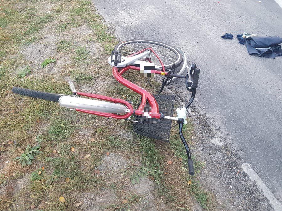 Potrącenie rowerzystki w miejscowości Adamówka