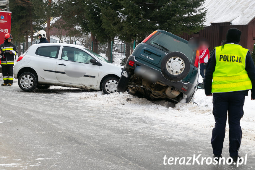 Wypadek w Posadzie Górnej. Zderzenie dwóch pojazdów