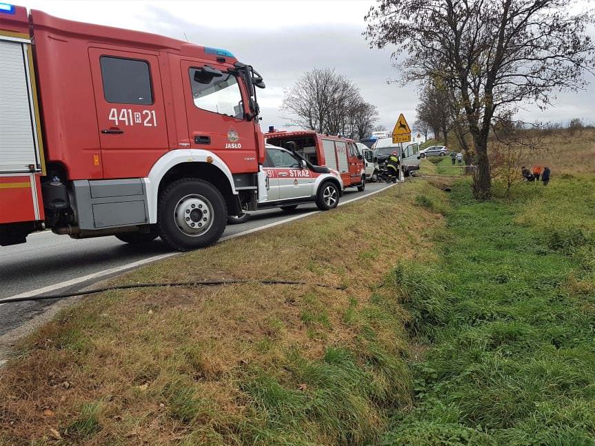 Zderzenie dwóch busów w miejscowości Świerchowa