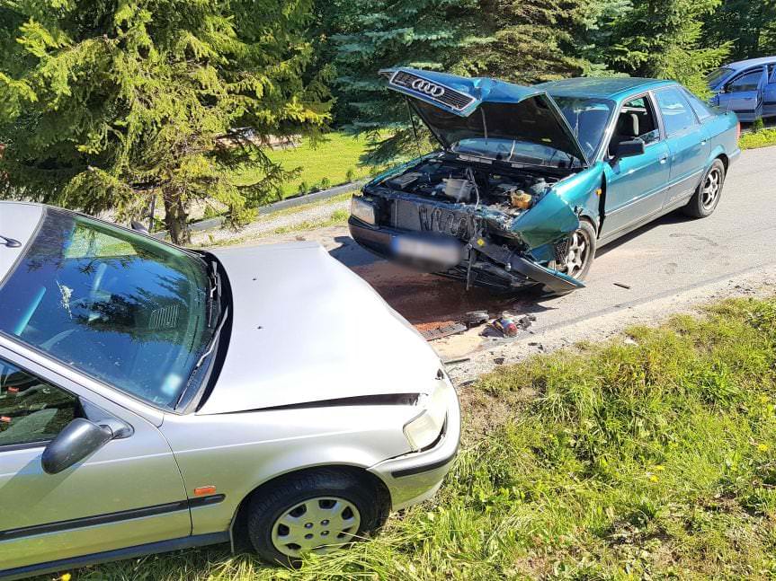 Zderzenie hondy i audi w Lubatowej