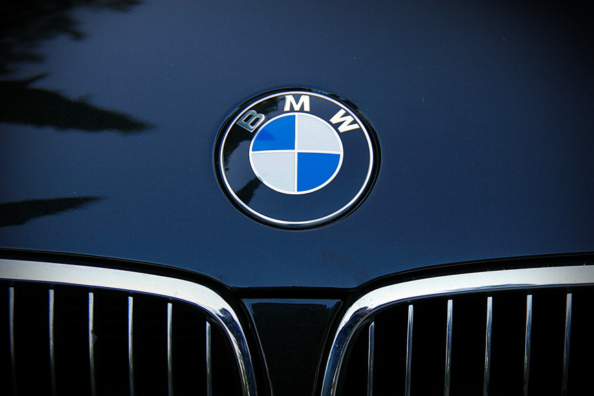 1,3 promila i zero rozsądku: Nietrzeźwy kierowca BMW na posesji