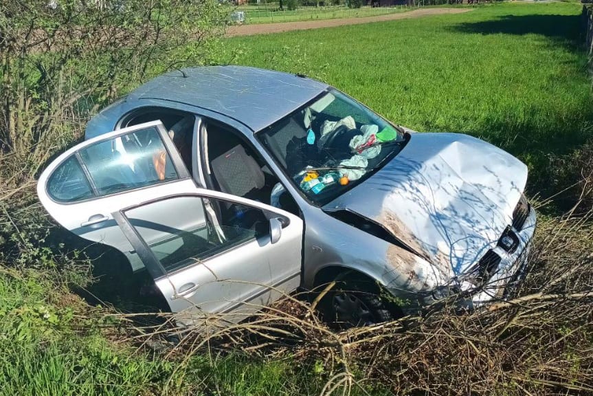 52-latek jazdę zakończył w rowie