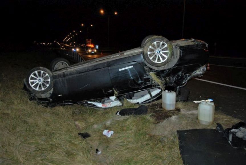 Cieszacin Wielki. Dachowanie na autostradzie A4