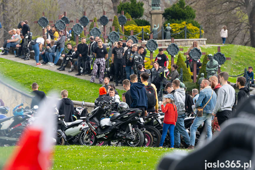 Dębowiec. Motocykliści rozpoczęli nowy sezon