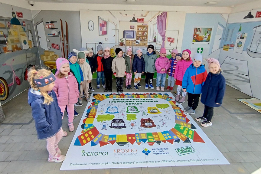 Edukacyjna ścieżka w PSZOK Krosno znów tętni życiem