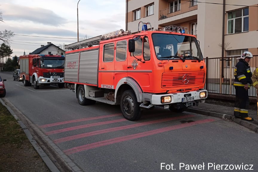 Fałszywy alarm bombowy w szkole w Dębowcu