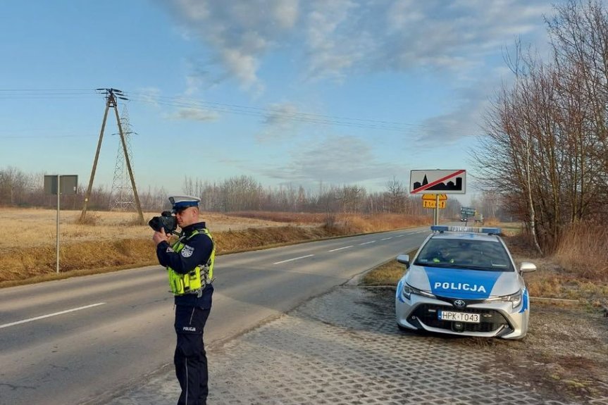 Jechał 108 km/h ulicami miasta. Skuteczne działanie policjantów