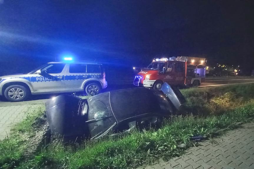 Kołaczyce. Zjechał z drogi i uderzył w betonowy przepust