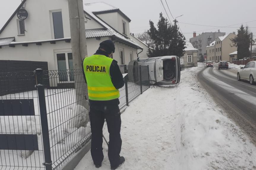 Kolbuszowa. Jechał pijany, uderzył w budynek mieszkalny