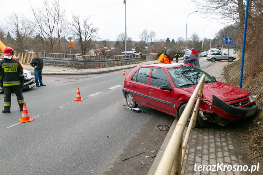 Krosno. Peugeotem wymusił pierwszeństwo przejazdu