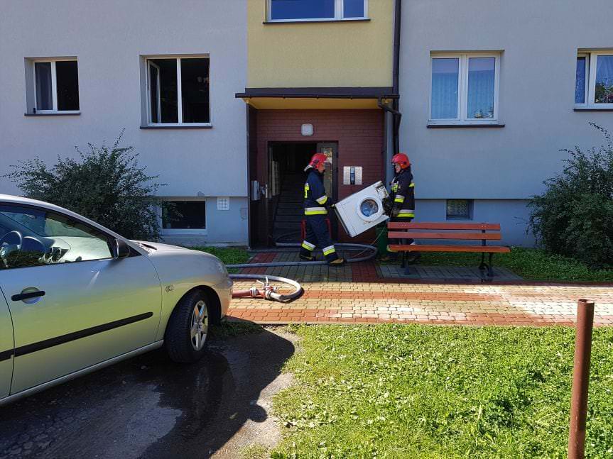 Krosno. Zadymienie w bloku na ulicy Oficerskiej