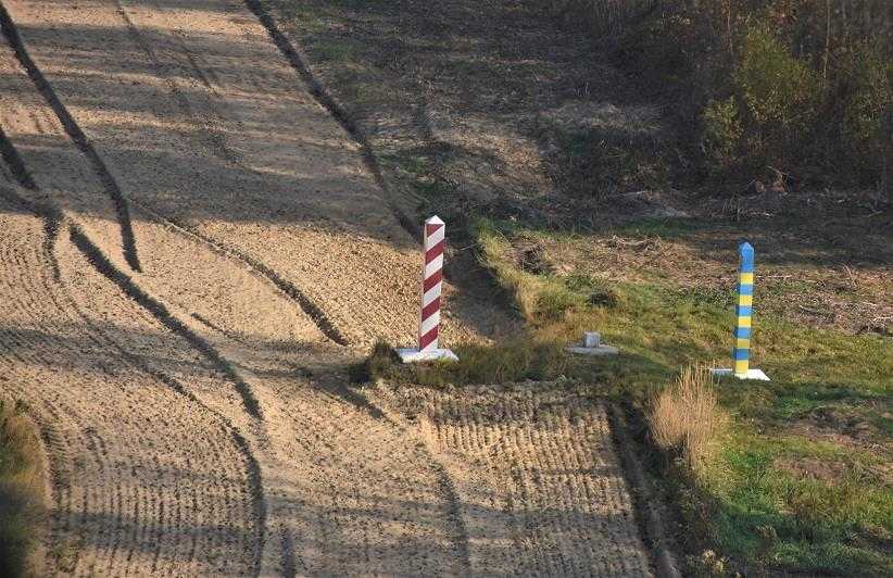 Nielegalnie przez granicę