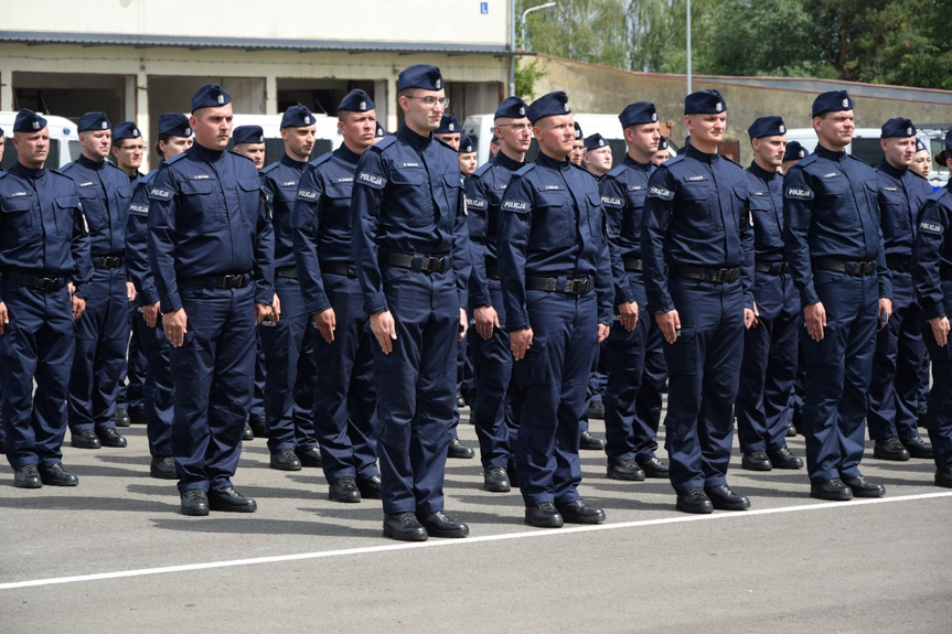 Nowi funkcjonariusze w szeregach policji 