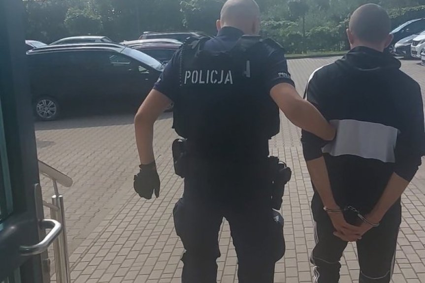 Odpowiedzą za posiadanie narkotyków 