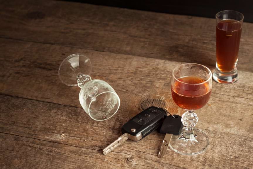 Pijany i z sądowym zakazem za kierownicą volkswagena