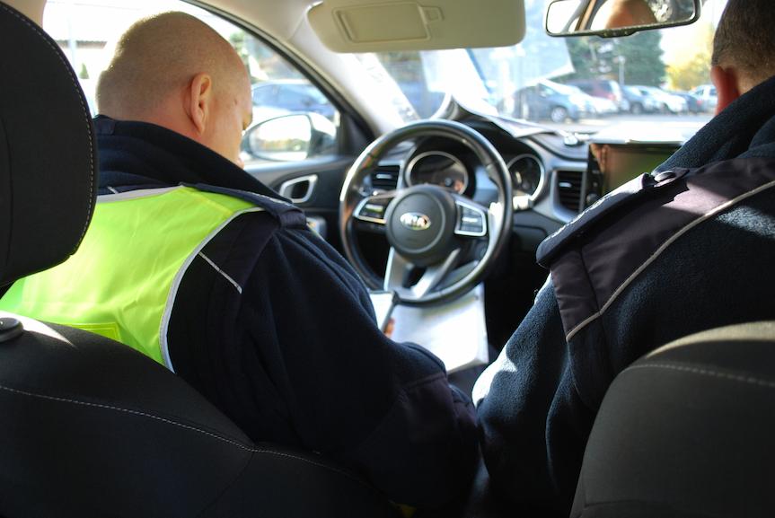 Policjanci pomogli choremu mężczyźnie