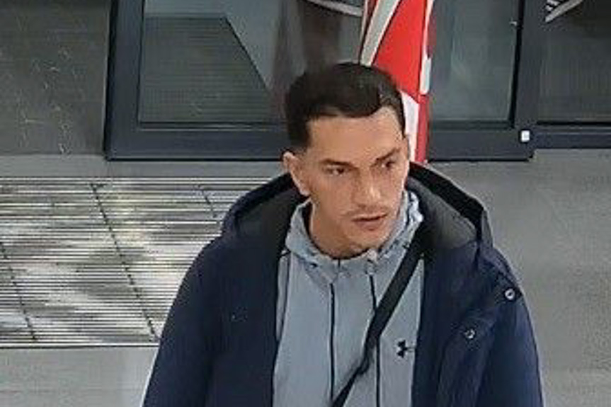 Policjanci poszukują sprawców kradzieży