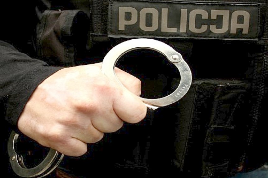 Policjanci zatrzymali 38-latka poszukiwanego ENA