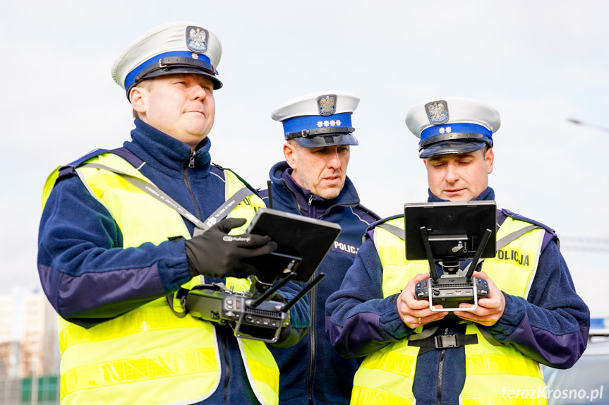 Policyjny dron nad krośnieńskimi ulicami