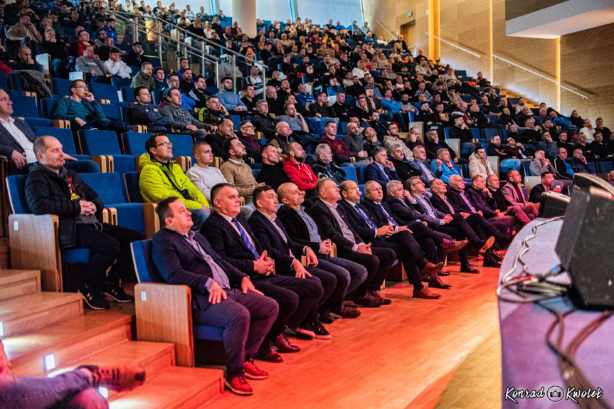Ponad 800 trenerów na konferencji Podkarpackiego ZPN w G2A Arena