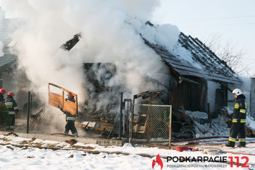 Pożar budynku gospodarczego w Dobieszynie