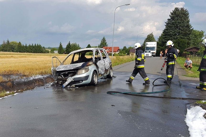 Pożar samochodu osobowego w Korczynie