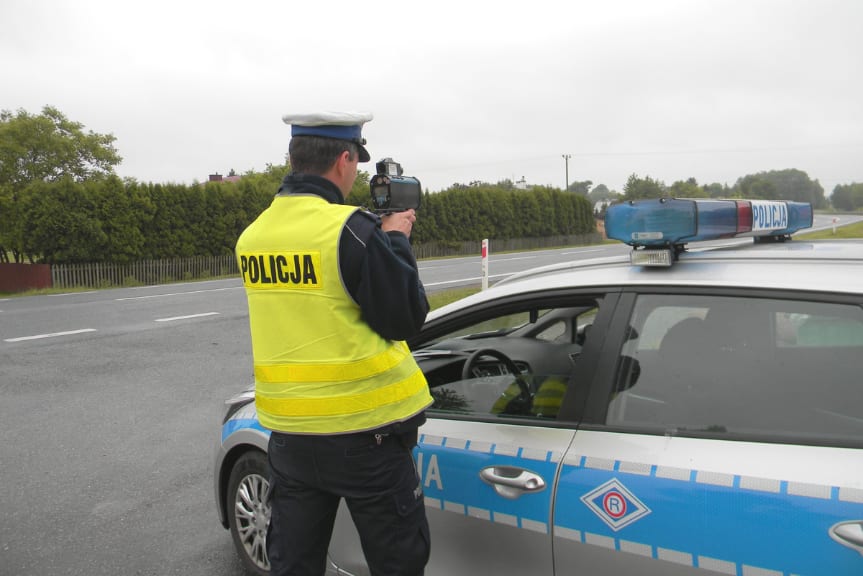 Przekroczył dopuszczalną prędkość. Stracił prawo jazdy