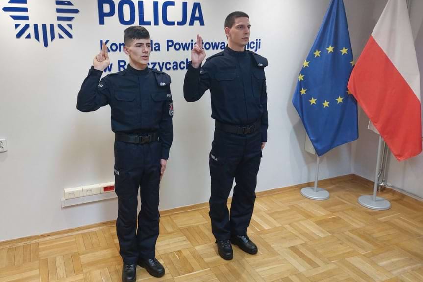 Ślubowanie nowo przyjętych policjantów