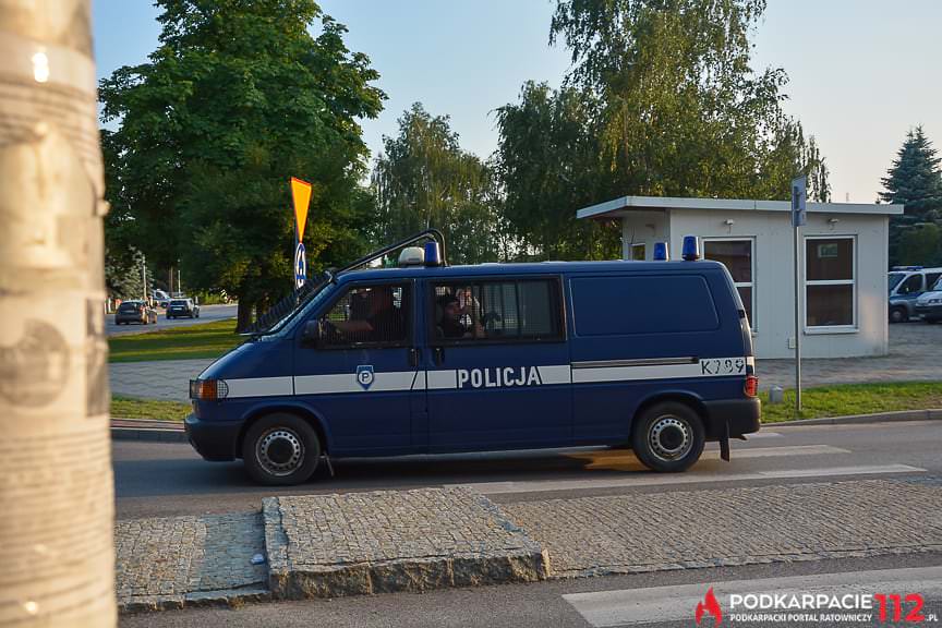 Spowodował kolizję i uciekał przed policjantami