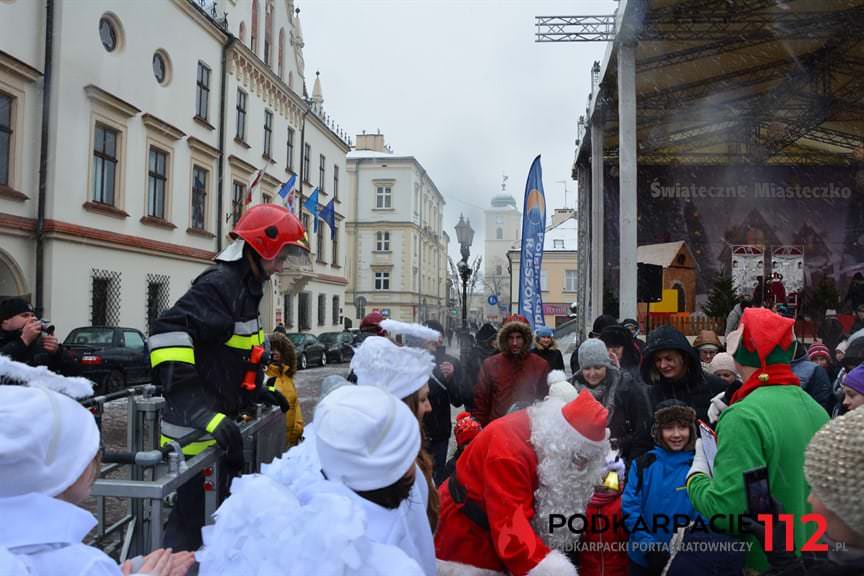 Strażacy uratowali mikołaja w rzeszowie