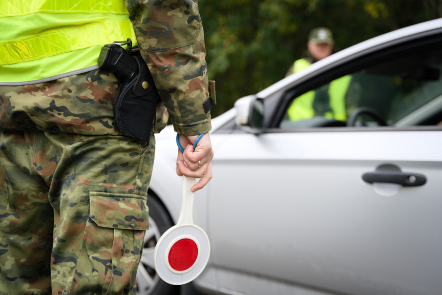 Cofnięty licznik, brak ubezpieczenia i odebrany dowód rejestracyjny