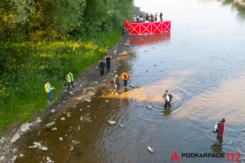 Tragedia nad Wisłoką w Jaśle. Nie żyje 39-latek, trwają poszukiwania 11-latki