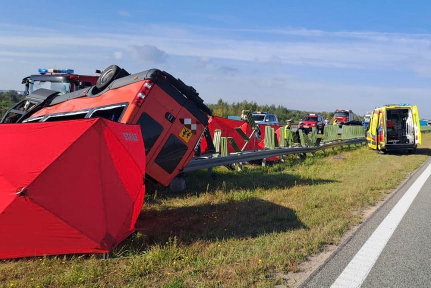 Tragiczny wypadek na A4, dwie osoby nie żyją