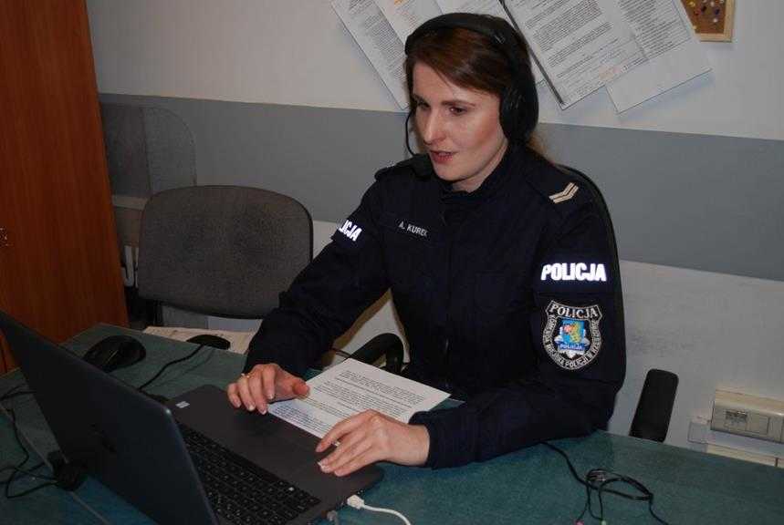 W wirtualnym spotkaniu z Policjantką uczestniczyło kilkunastu seniorów z Rzeszowa