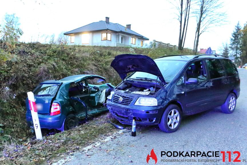 Wypadek w Krasnej, zderzenie dwóch samochodów