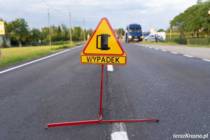 Wypadek w Pustynach. Rowerzystka w szpitalu walczy o życie