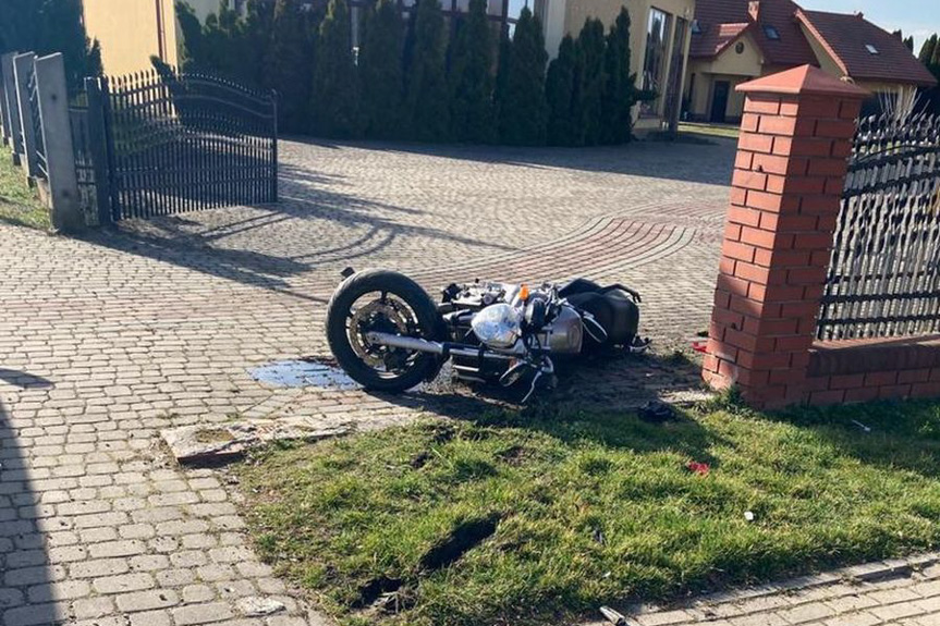 Wypadek w Szówsku, zderzenie motocykla z samochodem
