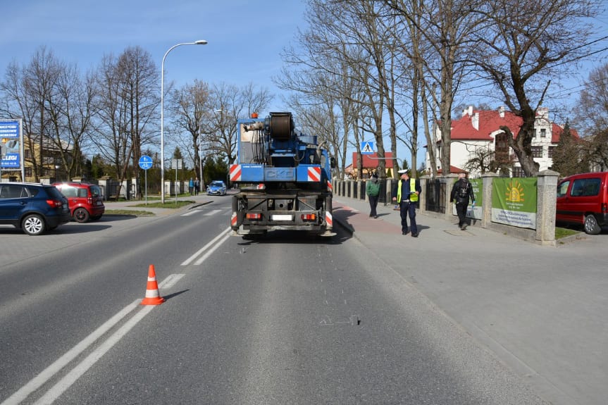 Zderzenie ciężarówki z osobówką w Tarnobrzegu