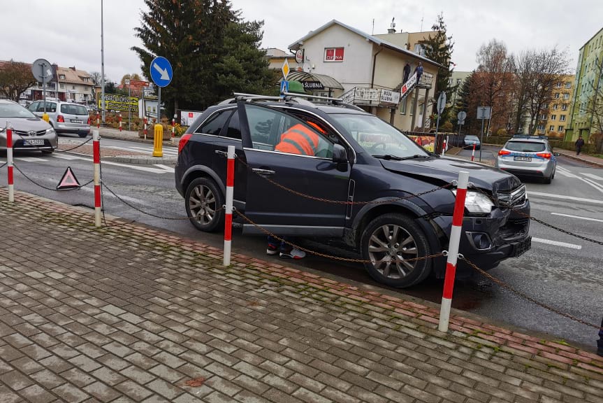 Zderzenie dwóch samochodów na Lwowskiej