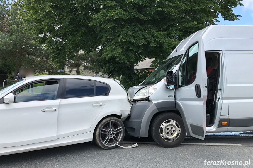 Wypadek na DK28, droga zablokowana