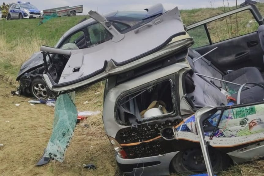 Poważny wypadek w Nienadowej. Trzy osoby ranne