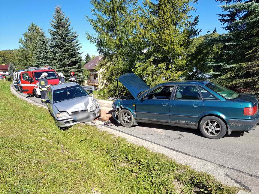 Zderzenie hondy i audi w Lubatowej