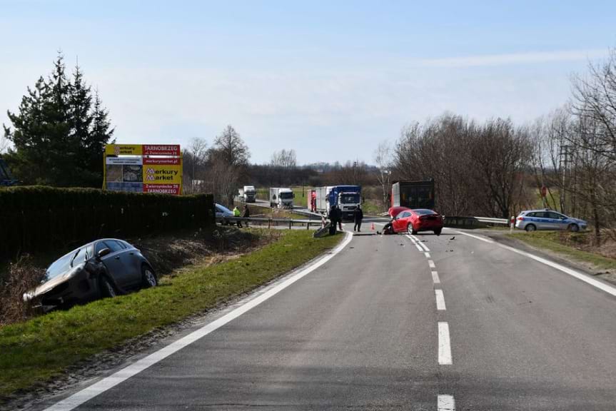 Zderzenie trzech pojazdów w Siedleszczanach